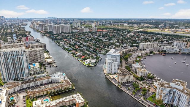 121 Golden Isles Dr 205, Hallandale Beach, FL 33009