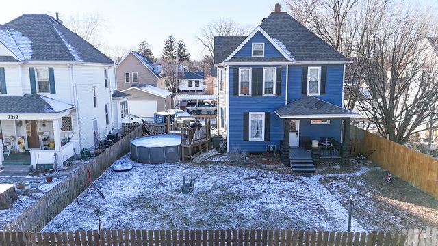 2214 Grand Avenue, Davenport, IA 52803