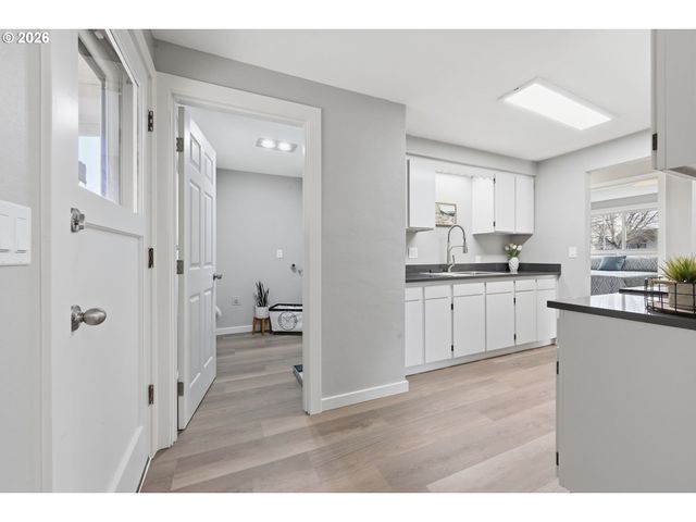 520 GEARY St, Albany, OR 97321