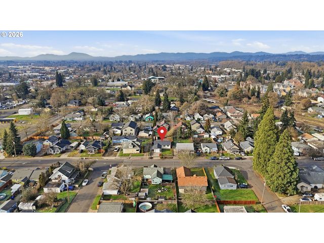 520 GEARY St, Albany, OR 97321