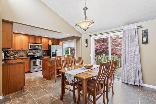 82 Brandy Wine, Henrietta, NY 14623