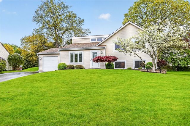 82 Brandy Wine, Henrietta, NY 14623