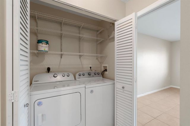 4828 N State Road 7 8306, Coconut Creek, FL 33073