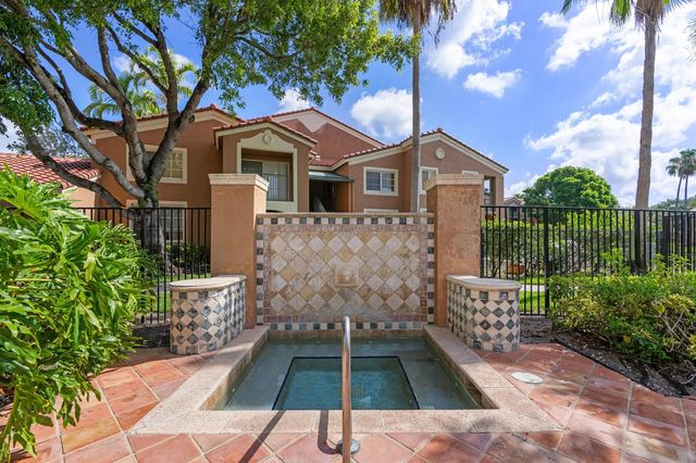 4828 N State Road 7 8306, Coconut Creek, FL 33073