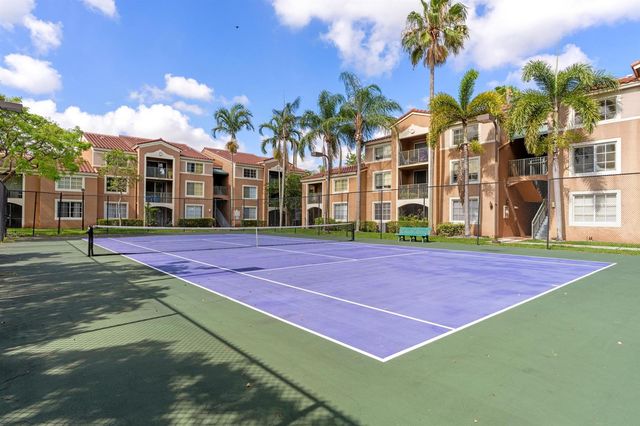 4828 N State Road 7 8306, Coconut Creek, FL 33073