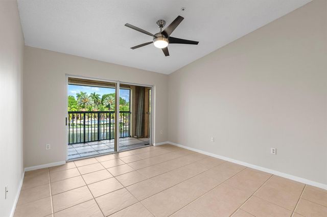 4828 N State Road 7 8306, Coconut Creek, FL 33073