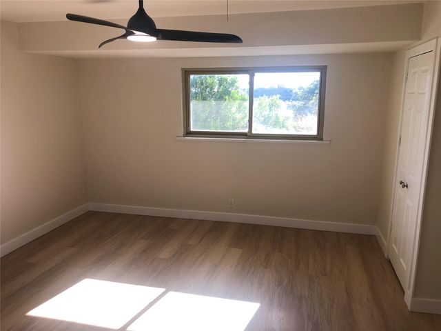 5330 Balcones DR A, Austin, TX 78731