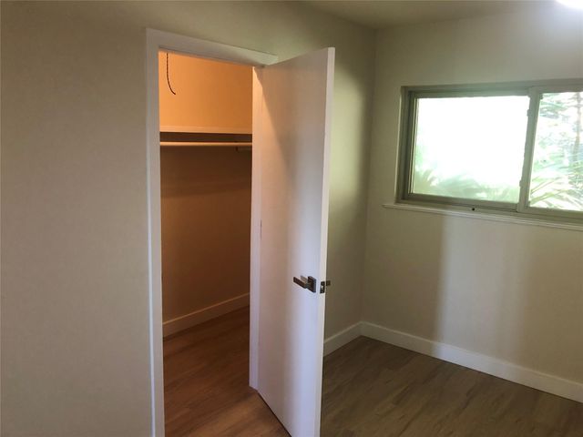 5330 Balcones DR A, Austin, TX 78731