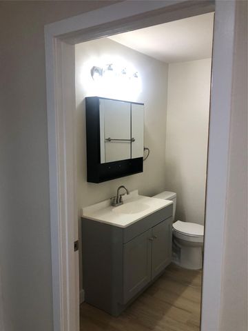 5330 Balcones DR A, Austin, TX 78731