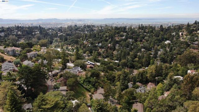 0 Gouldin Rd, Oakland, CA 94611