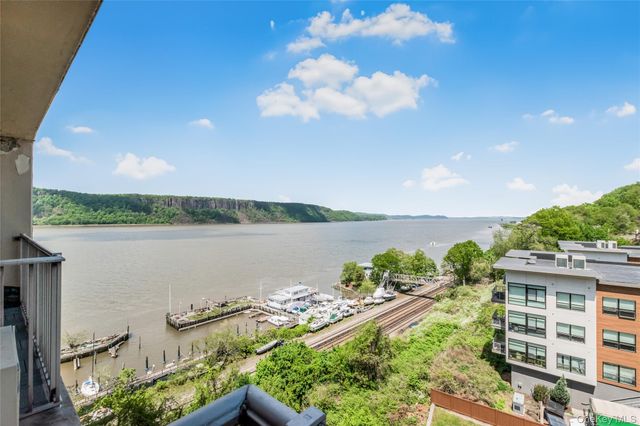 1155 Warburton Avenue 8Y, Yonkers, NY 10701