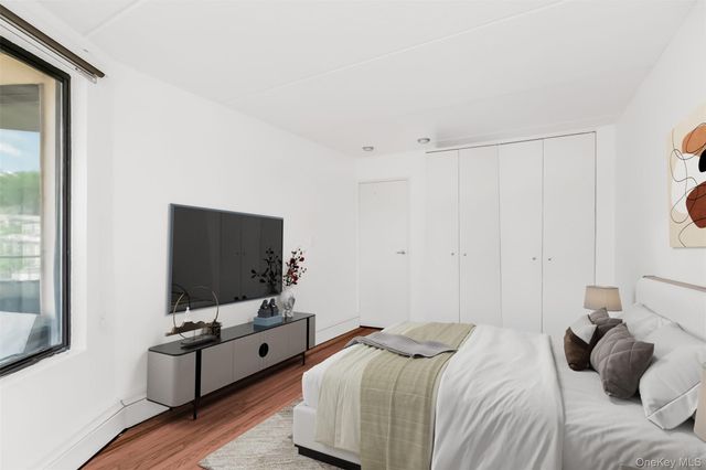 1155 Warburton Avenue 8Y, Yonkers, NY 10701