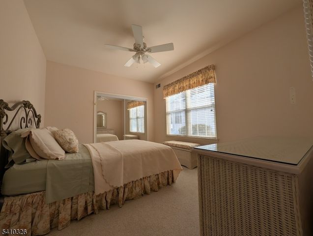 6 Weybourne Ln, White Twp., NJ 07823