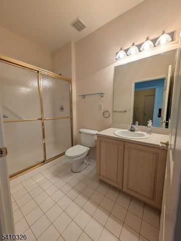 6 Weybourne Ln, White Twp., NJ 07823