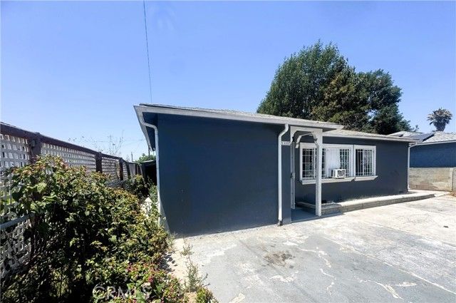 13107 Jarvis, Los Angeles, CA 90061