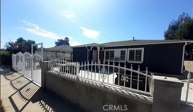 13107 Jarvis, Los Angeles, CA 90061