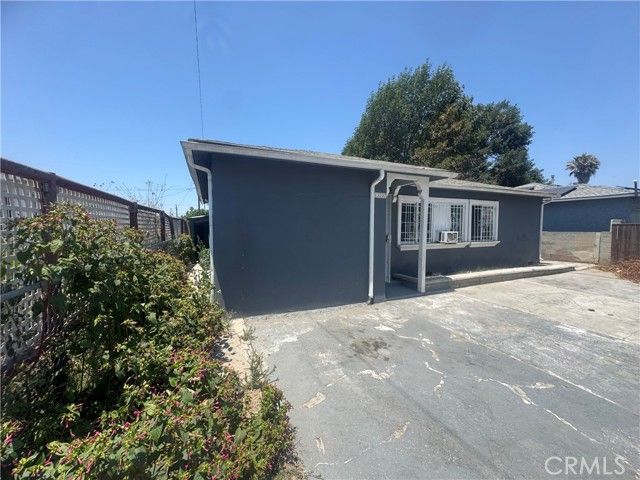 13107 Jarvis, Los Angeles, CA 90061