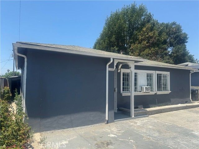 13107 Jarvis, Los Angeles, CA 90061