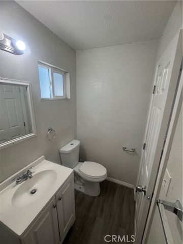 13107 Jarvis, Los Angeles, CA 90061