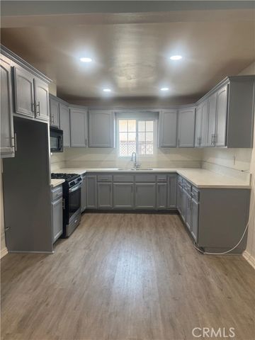 13107 Jarvis, Los Angeles, CA 90061