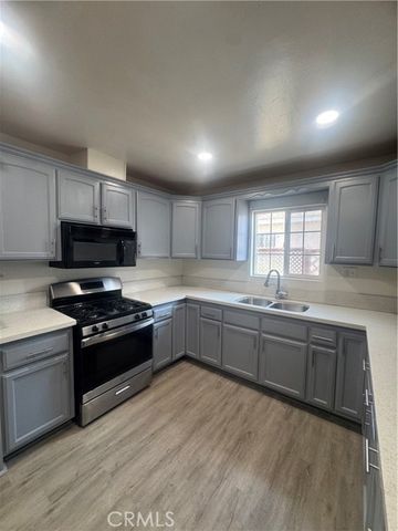 13107 Jarvis, Los Angeles, CA 90061