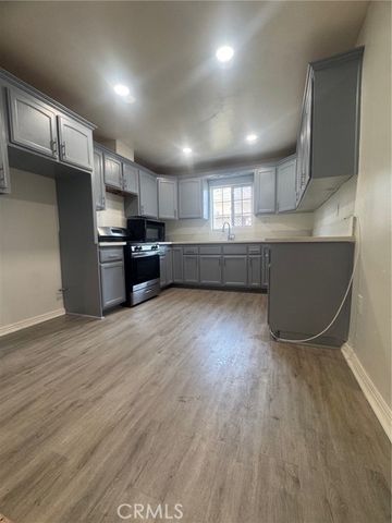 13107 Jarvis, Los Angeles, CA 90061