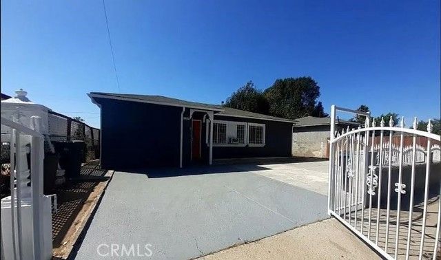 13107 Jarvis, Los Angeles, CA 90061