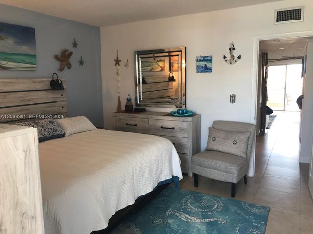320 S Surf Rd 305, Hollywood, FL 33019