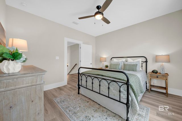 951 W Lagoon Avenue F, Gulf Shores, AL 36542