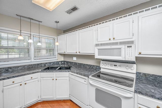 103 York Place, Goose Creek, SC 29445