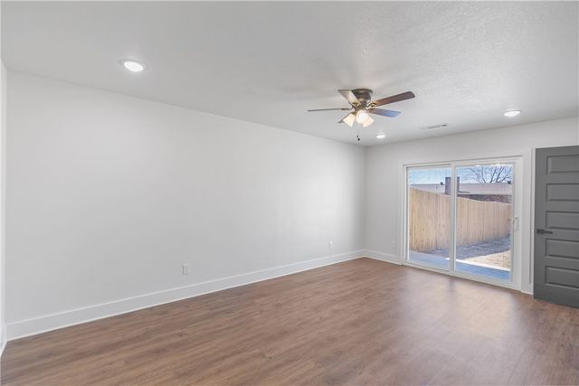 1100 Lockheed Street, Bentonville, AR 72712