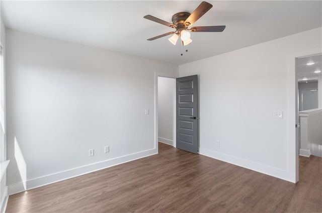 1100 Lockheed Street, Bentonville, AR 72712