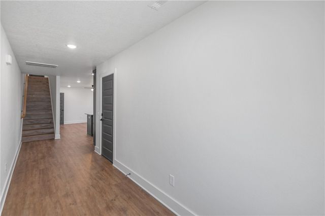 1100 Lockheed Street, Bentonville, AR 72712