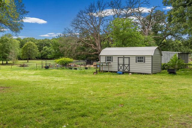 451 Vz County Road 1118, Grand Saline, TX 75140