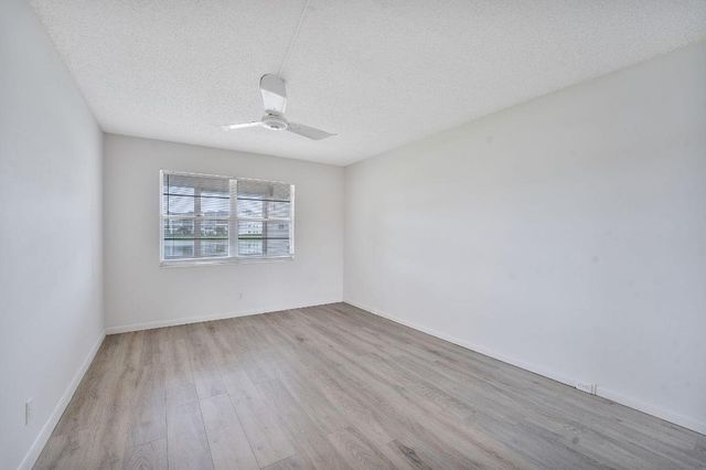 1071 Guildford D, Boca Raton, FL 33434