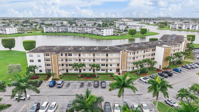 1071 Guildford D, Boca Raton, FL 33434