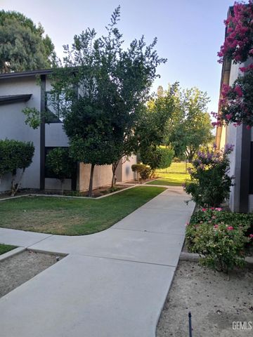 5900 Kirkside Drive E, Bakersfield, CA 93309