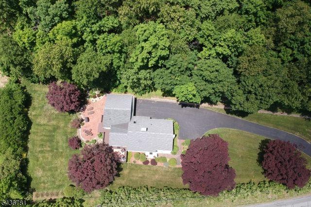 327 Pleasant Hill Rd, Chester Twp., NJ 07836