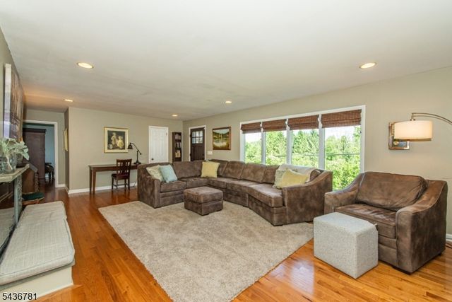 327 Pleasant Hill Rd, Chester Twp., NJ 07836