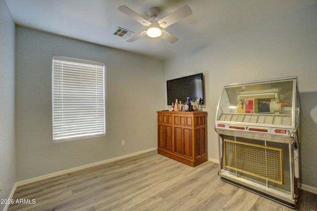 40110 N THOROUGHBRED Way, San Tan Valley, AZ 85140