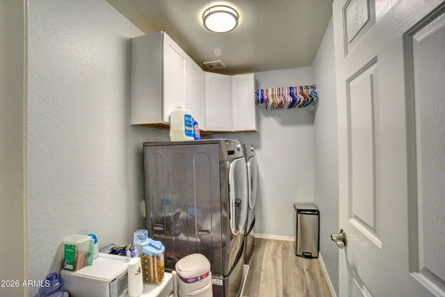 40110 N THOROUGHBRED Way, San Tan Valley, AZ 85140