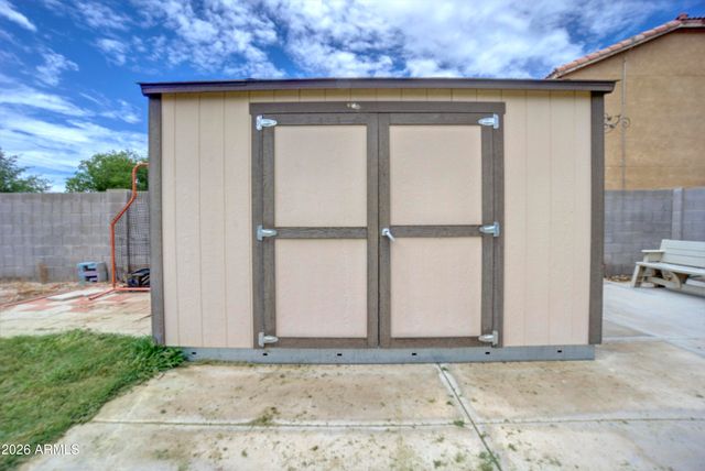 40110 N THOROUGHBRED Way, San Tan Valley, AZ 85140