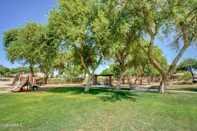 40110 N THOROUGHBRED Way, San Tan Valley, AZ 85140