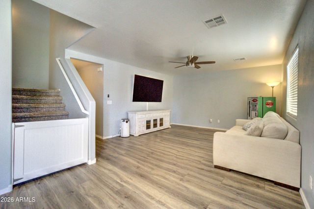 40110 N THOROUGHBRED Way, San Tan Valley, AZ 85140