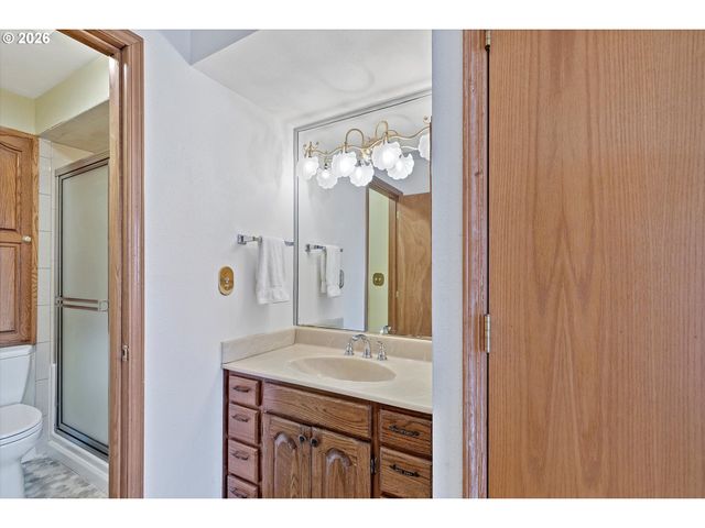 145 Nw INLET Ave 124, Lincoln City, OR 97367