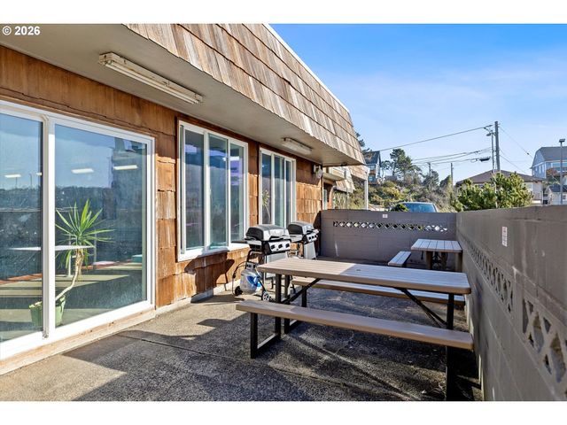 145 Nw INLET Ave 124, Lincoln City, OR 97367