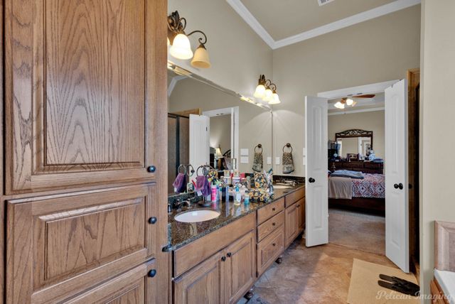 527 Tupelo Drive, Bossier City, LA 71111