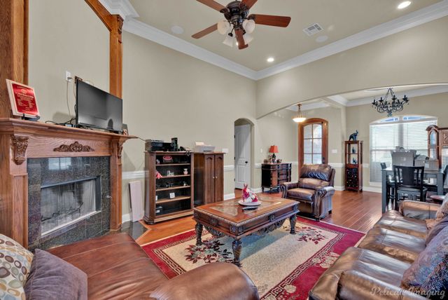 527 Tupelo Drive, Bossier City, LA 71111