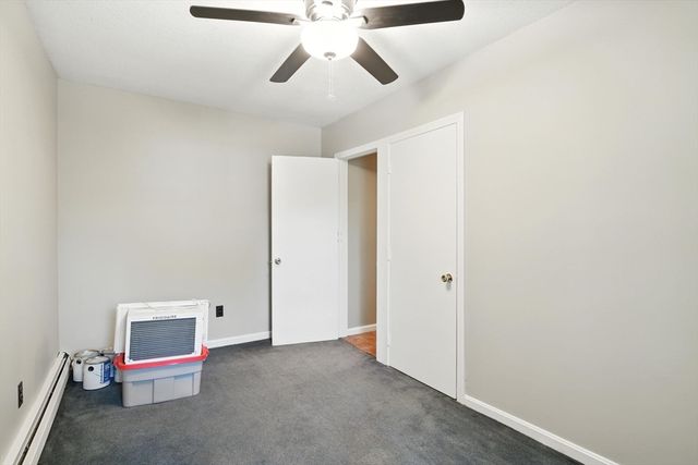 52 Emmett St, Chicopee, MA 01020