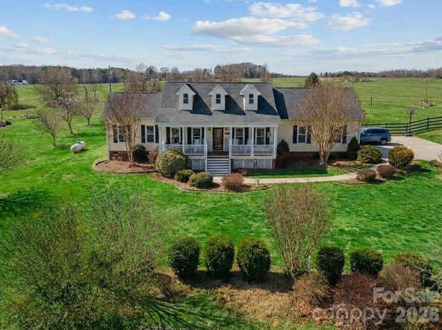 2877 Cabin Creek Drive, Catawba, NC 28609